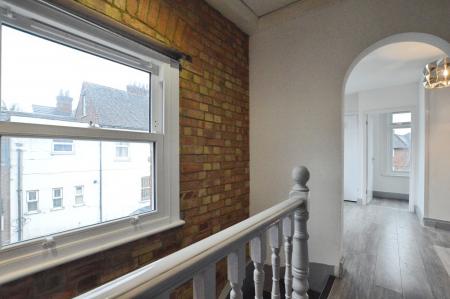 2 bedroom Maisonette to let in Hatfield Road, St Albans, AL1