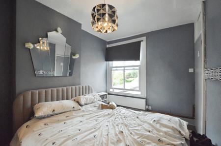 2 bedroom Maisonette to let in Hatfield Road, St Albans, AL1