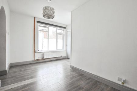 2 bedroom Maisonette to let in Hatfield Road, St Albans, AL1