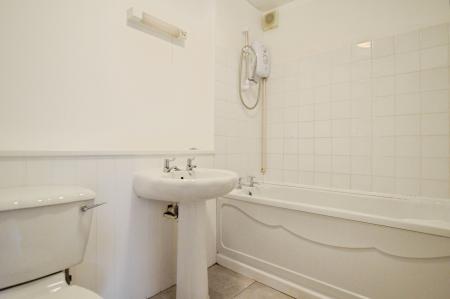 2 bedroom Flat to let in Endymion Mews, Hatfield, AL10