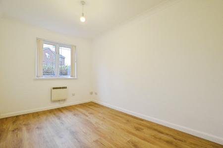 2 bedroom Flat to let in Endymion Mews, Hatfield, AL10