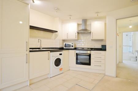 1 bedroom Flat to let in Approach Road, St Albans, AL1