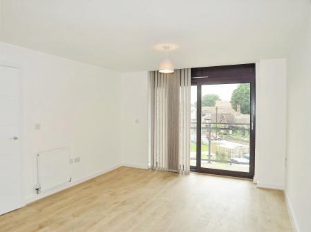 2 bedroom Flat to let in Newsom Place