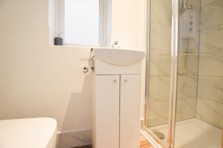 1 bedroom House to let in Nightingale Lane, St Albans, AL1