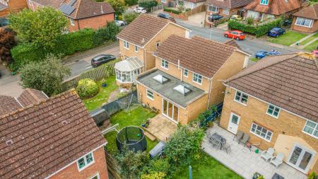 3 bedroom Link detached house to let in Longacres, St Albans, AL4