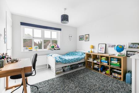 3 bedroom Link detached house to let in Longacres, St Albans, AL4