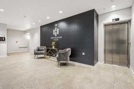 1 bedroom Flat for sale in Civic Close, St Albans, AL1