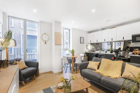 Civic Close, St Albans, AL1