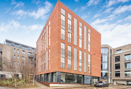 1 bedroom Flat for sale in Civic Close, St Albans, AL1