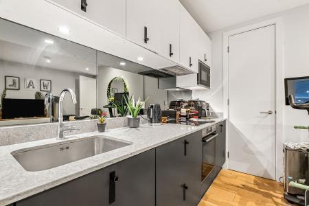 1 bedroom Flat for sale in Civic Close, St Albans, AL1