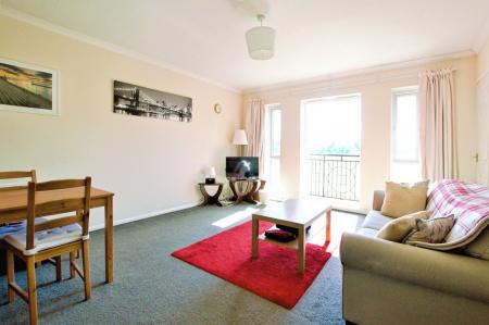 1 bedroom Flat to let in Park View Close, St Albans, AL1