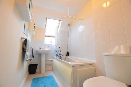 2 bedroom Duplex to let in Wellington Road, St Albans, AL1