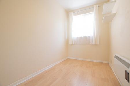 2 bedroom Flat to let in Milford Road, St Albans, AL4