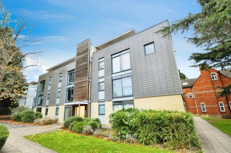 1 bedroom Flat to let in Newsom Place, St Albans, AL1