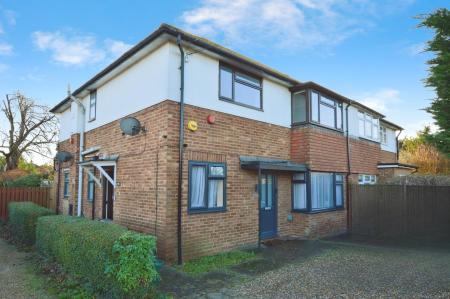 Hatfield Road, Smallford, AL4