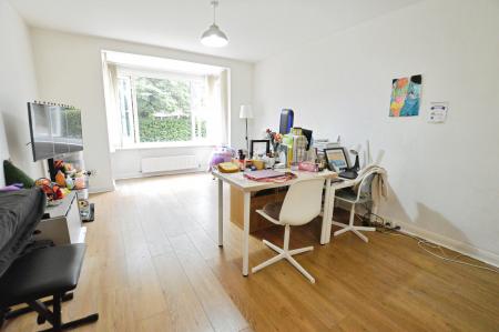 2 bedroom Flat to let in Lattimore Road, St Albans, AL1