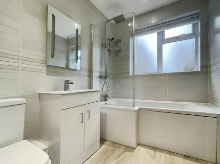 1 bedroom Flat to let in Carlisle Avenue, St Albans, AL3