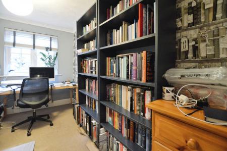 2 bedroom Flat to let in King Harry Lane, St Albans, AL3