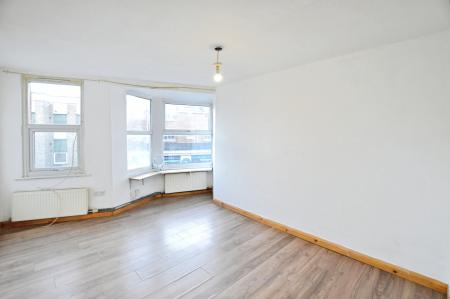 1 bedroom Studio flat to let in Hatfield Road, St Albans, AL1