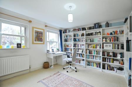 3 bedroom Terraced House to let in Albion Road, St Albans, AL1