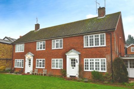 2 bedroom Maisonette to let in Welclose Street, St Albans, AL3