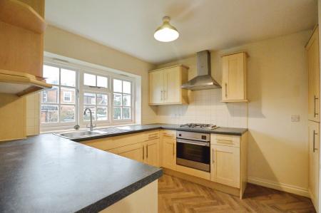 2 bedroom Maisonette to let in Welclose Street, St Albans, AL3