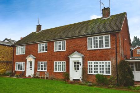 2 bedroom Maisonette to let in Welclose Street, St Albans, AL3