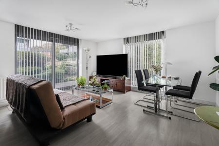 Darwin Ct, Newsom Place, St Albans, AL1