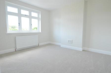 3 bedroom Detached house to let in Watford Road, St Albans, AL2