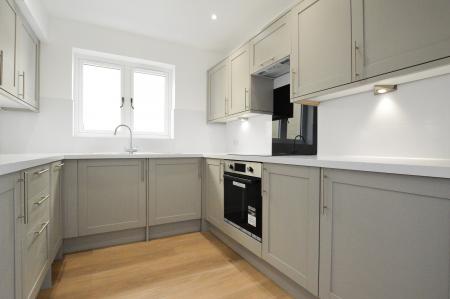 3 bedroom Detached house to let in Watford Road, St Albans, AL2