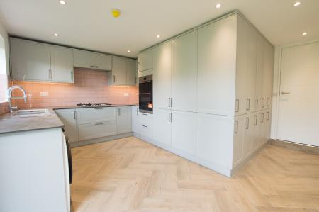 1 bedroom House share to let in Abbots Park, St Albans, AL1