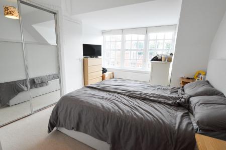 2 bedroom Flat to let in Newsom Place, St Albans, AL1