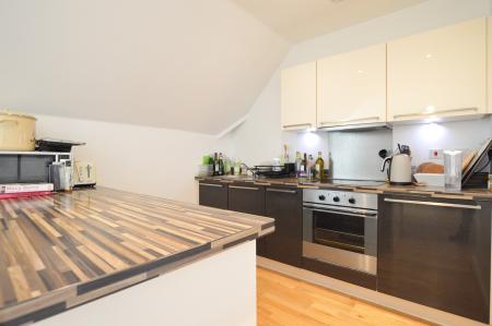 2 bedroom Flat to let in Newsom Place, St Albans, AL1