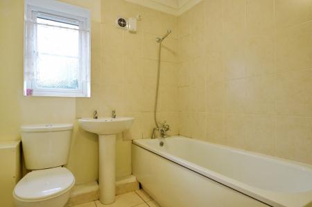 3 bedroom Semi-detached house to let in Chene Mews, St Albans, AL3