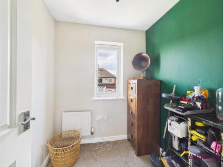 3 bedroom Semi-detached house for sale in Beech Tree Grove, Heron Cross, Stoke-on-Trent, ST4