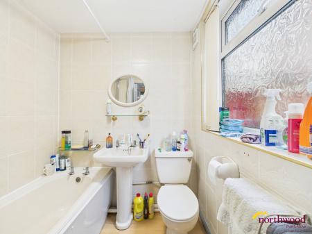 2 bedroom End of terrace house for sale in Brakespeare Street, Goldenhill, Stoke-on-Trent, ST6