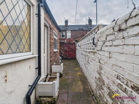 2 bedroom Terraced House for sale in Campbell Road, Stoke-on-Trent, ST4