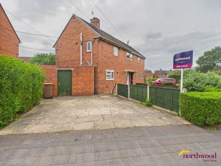 3 bedroom Semi-detached house for sale in Chilworth Grove, Blurton, Stoke-on-Trent, ST3