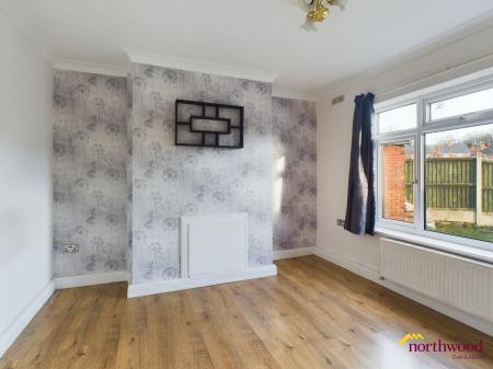 3 bedroom Semi-detached house for sale in Chilworth Grove, Blurton, Stoke-on-Trent, ST3