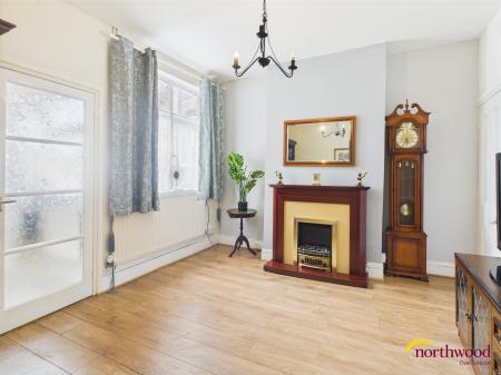 2 bedroom Terraced House for sale in Coronation Road, Newcastle-under-Lyme, ST5
