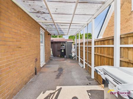 2 bedroom Semi-detached house for sale in Dorset Pl, Newcastle, Newcastle-under-Lyme, ST5