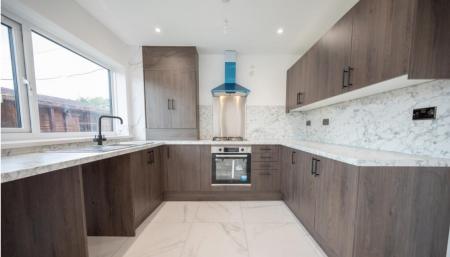 2 bedroom Semi-detached house for sale in Dorset Pl, Newcastle, Newcastle-under-Lyme, ST5