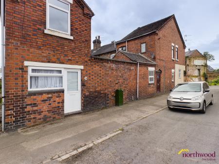 1 bedroom Terraced House for sale in Goldenhill Road, Fenton, Stoke-on-Trent, ST4