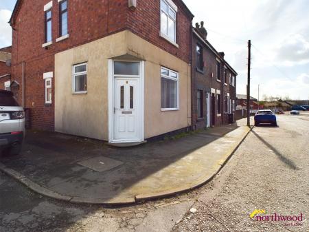 1 bedroom Terraced House for sale in Goldenhill Road, Fenton, Stoke-on-Trent, ST4