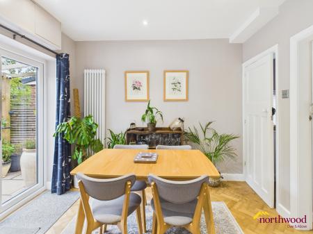 2 bedroom Semi-detached house for sale in Grosvenor Road, Meir, Stoke-on-Trent, ST3