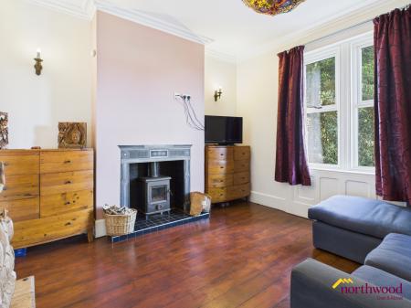 4 bedroom Town house for sale in High Street, Stoke-on-Trent, ST5