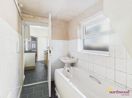 2 bedroom Terraced House for sale in Jenkins Street, Burslem, ST6