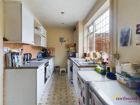 2 bedroom Town house for sale in Kensington Road, Oakhill, Stoke-on-Trent, ST4