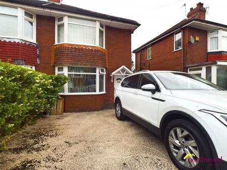 2 bedroom Semi-detached house for sale in Sutherland Avenue, Dresden, Stoke-on-Trent, ST3