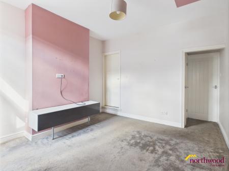 2 bedroom Terraced House for sale in Victoria Street, stoke on trent, ST4